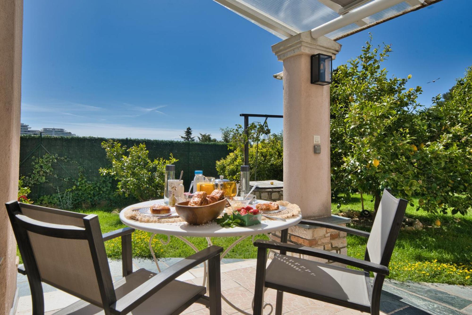 Elegant-Cosy 2P55M2 Dans Bas De Villa Provencale ! Villeneuve-Loubet Extérieur photo