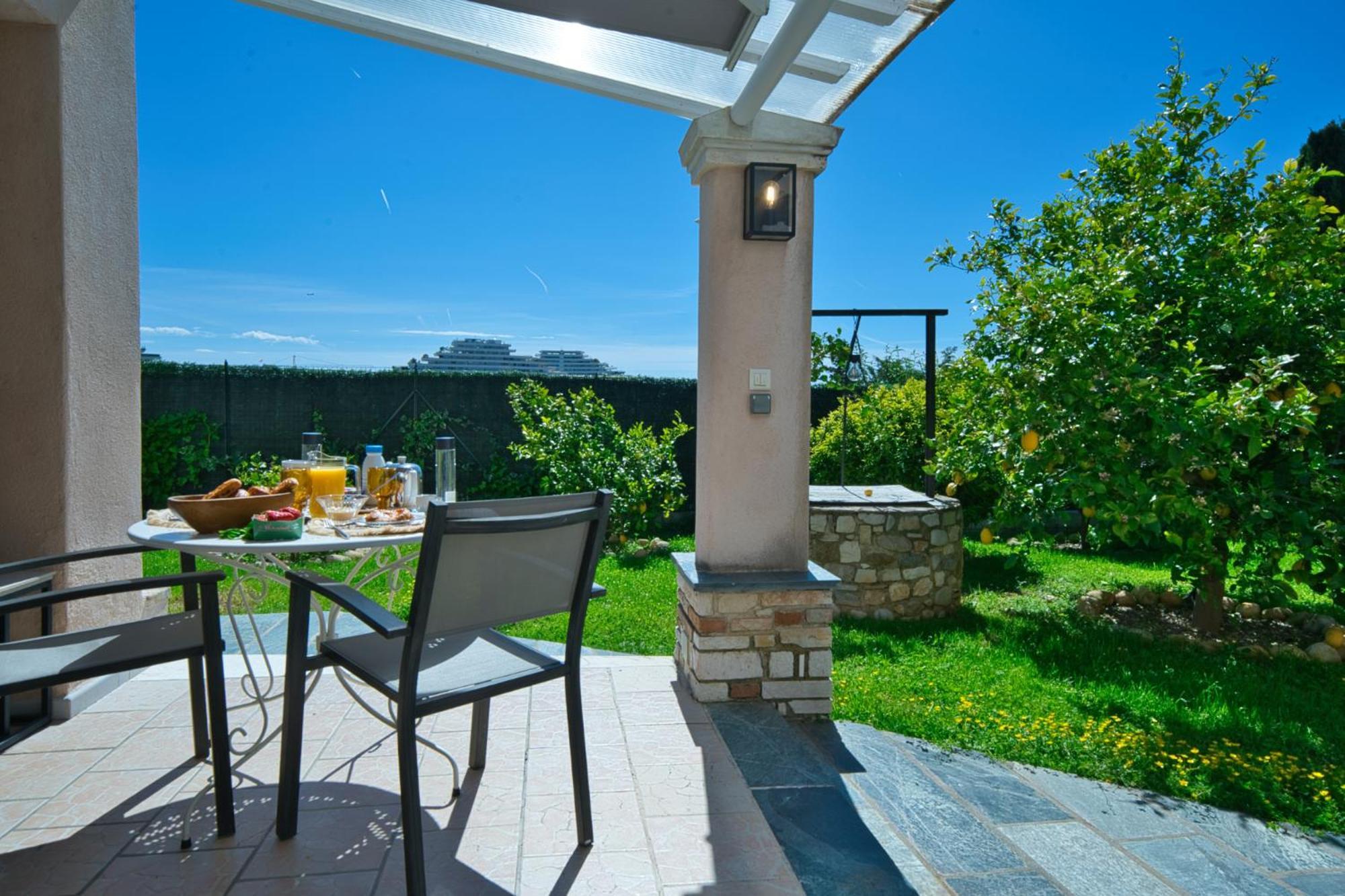 Elegant-Cosy 2P55M2 Dans Bas De Villa Provencale ! Villeneuve-Loubet Extérieur photo